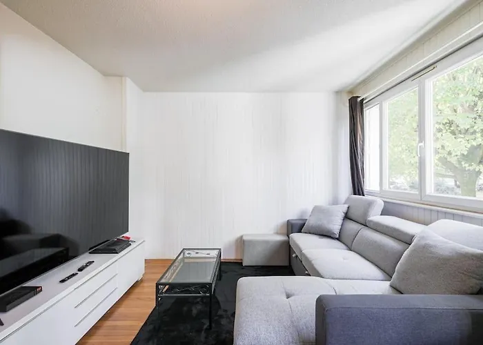 T4 Spacieux Tout Confort / Parking Gratuit *