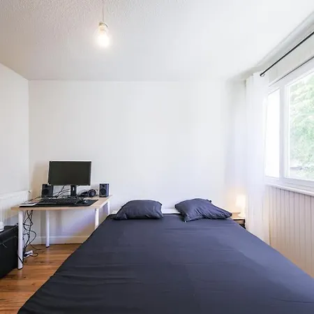 Daire T4 Spacieux Tout Confort / Parking Gratuit Grenoble